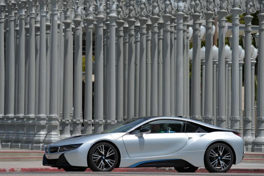  BMW i8 2014 года  (фото 76 из 180)